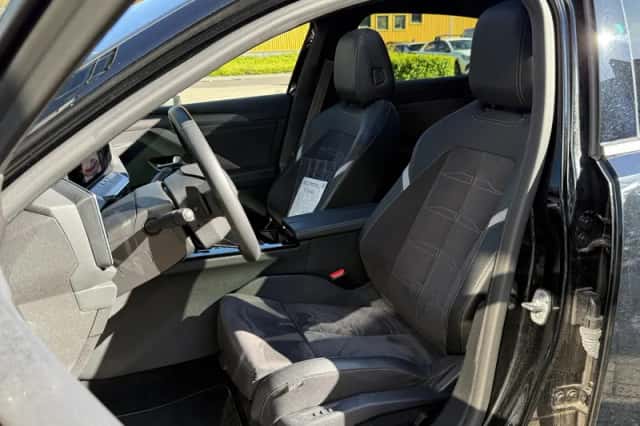 Opel Astra (2022) thumbnail 13