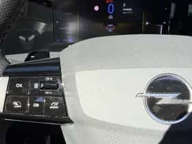 Opel Astra (2022) thumbnail 17