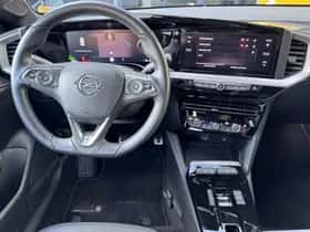 Opel Mokka-e (2023) thumbnail 3