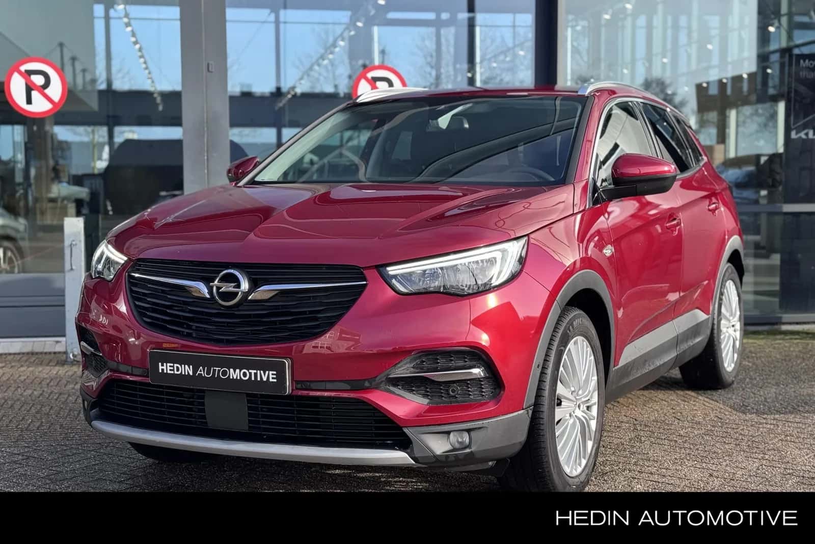 Opel Grandland X (2019) — foto 1