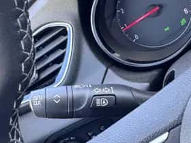 Opel Grandland X (2019) thumbnail 17