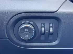 Opel Grandland X (2019) thumbnail 18