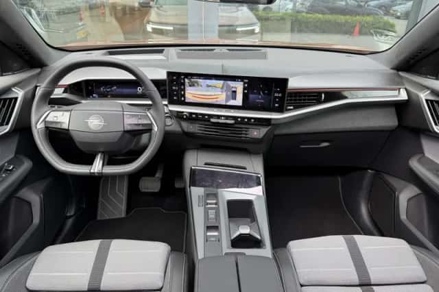 Opel Grandland (2025) thumbnail 3