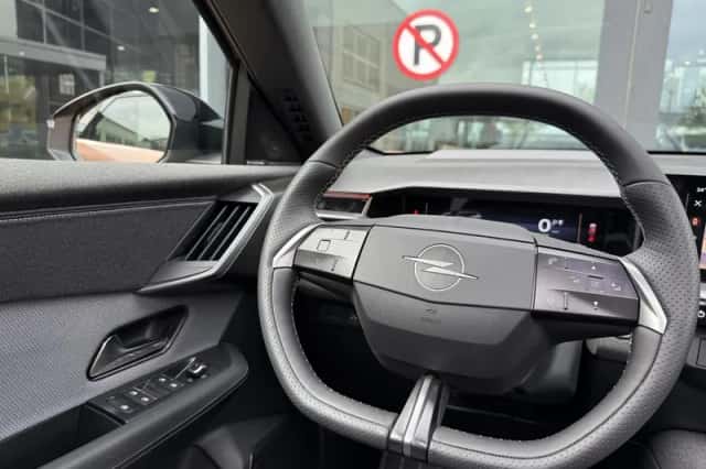 Opel Grandland (2025) thumbnail 5