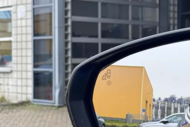 Opel Grandland X (2020) thumbnail 22