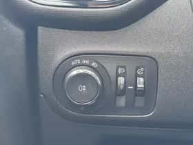 Opel Crossland (2022) thumbnail 16