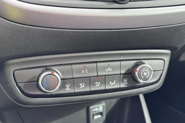 Opel Crossland (2022) thumbnail 10