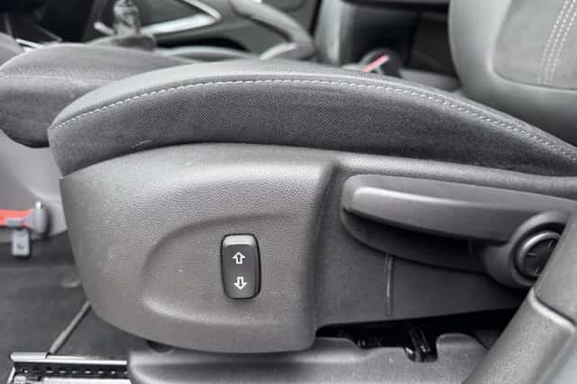 Opel Crossland (2022) thumbnail 11