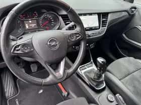 Opel Crossland (2022) thumbnail 24