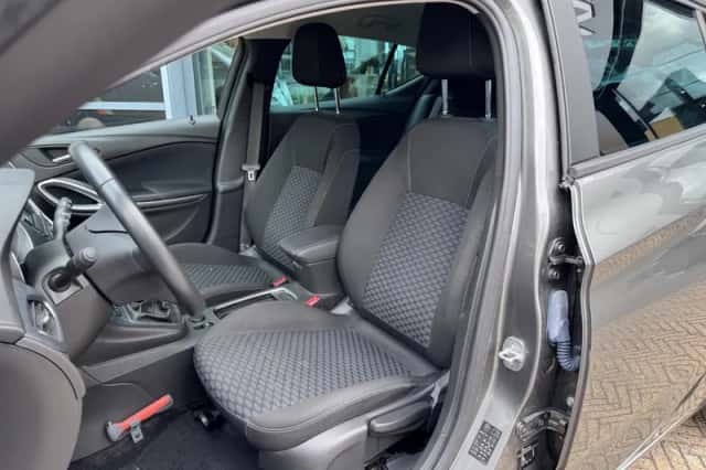 Opel Astra (2021) thumbnail 4