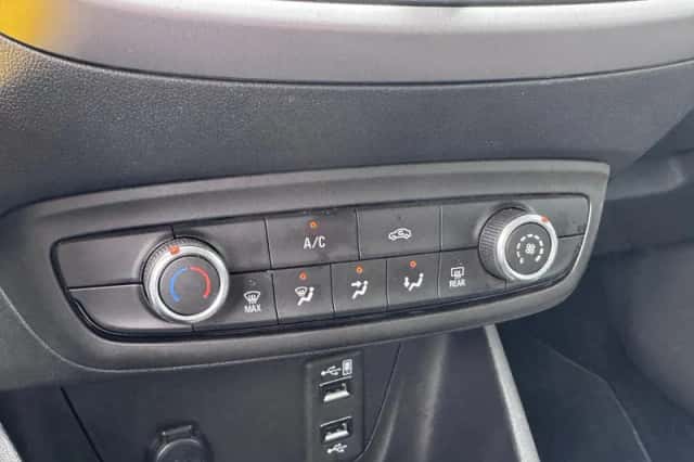 Opel Crossland X (2019) thumbnail 10