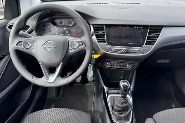 Opel Crossland X (2019) thumbnail 3
