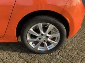 Opel Corsa (2022) thumbnail 3