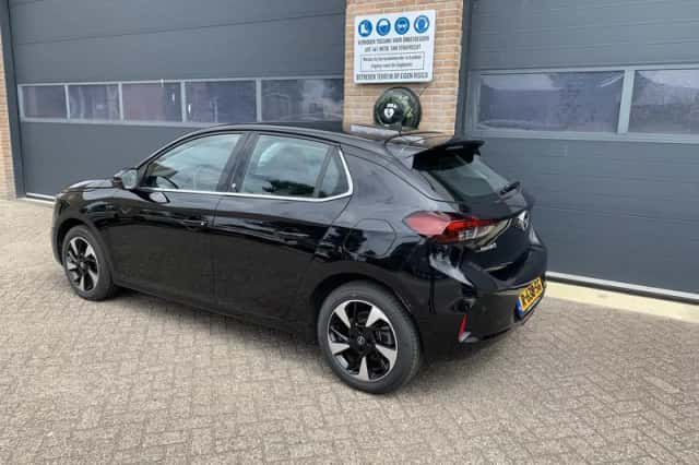Opel Corsa-e (2022) thumbnail 4