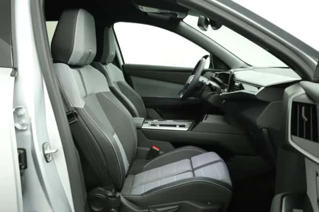 Opel Grandland (2025) thumbnail 17