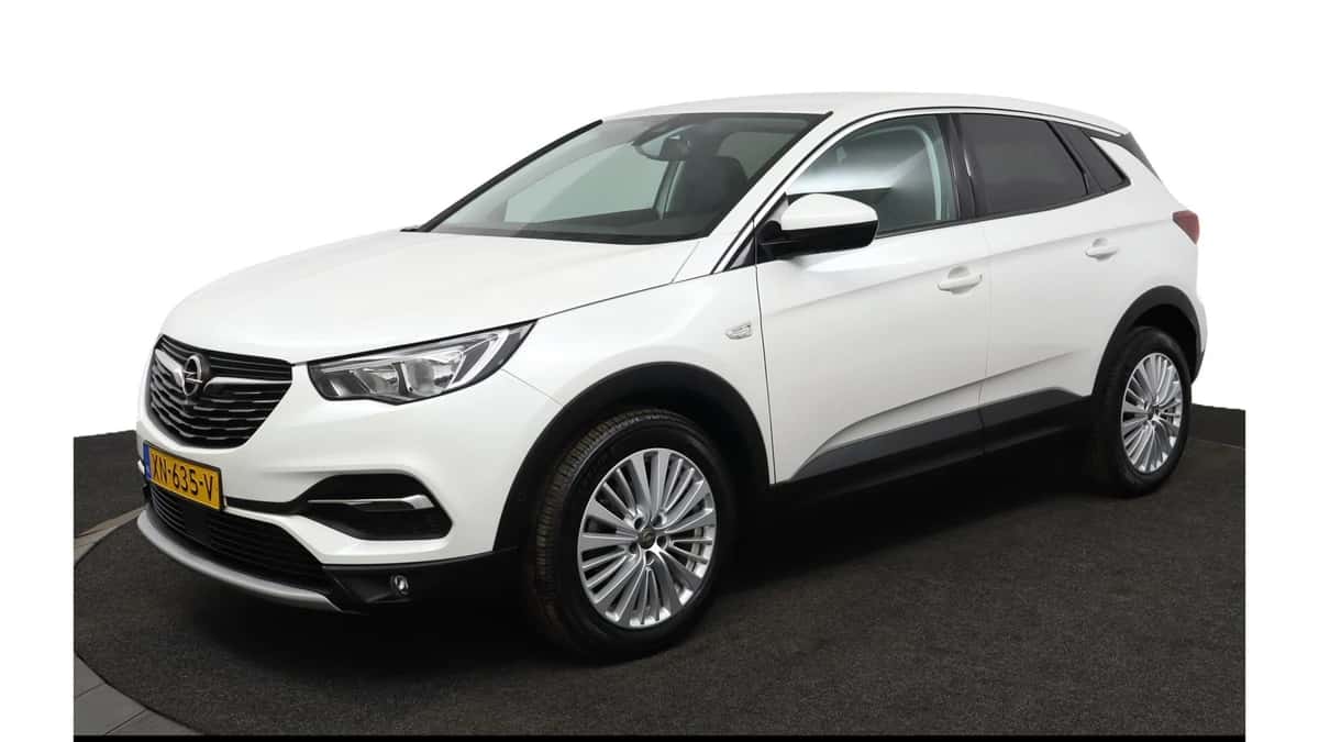 Opel Grandland X (2019) — foto 1