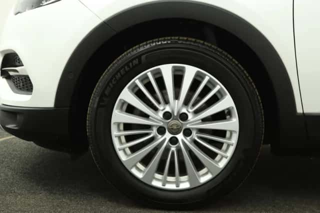 Opel Grandland X (2019) thumbnail 32