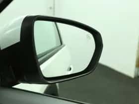 Opel Grandland X (2019) thumbnail 38