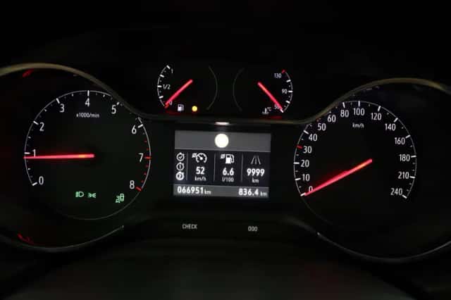 Opel Grandland X (2019) thumbnail 42