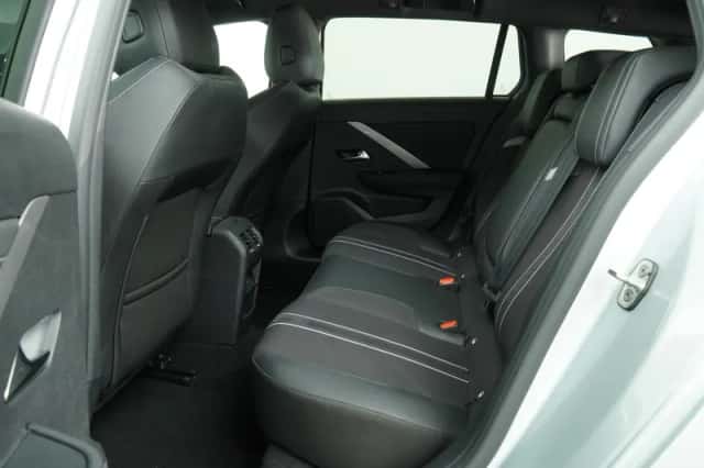 Opel Astra (2024) thumbnail 18