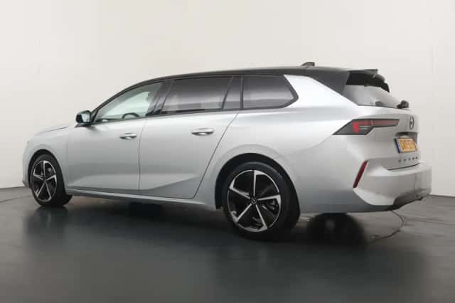 Opel Astra (2024) thumbnail 3