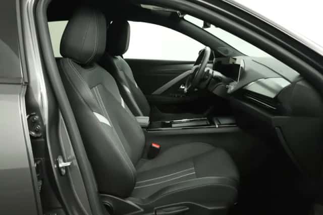 Opel Astra (2023) thumbnail 20