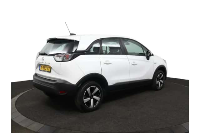 Opel Crossland (2021) thumbnail 2