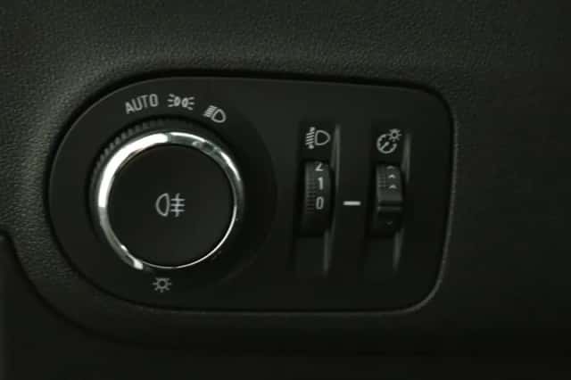 Opel Crossland (2021) thumbnail 24