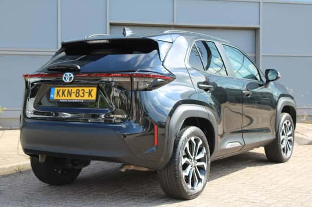 Toyota Yaris Cross (2023) thumbnail 2