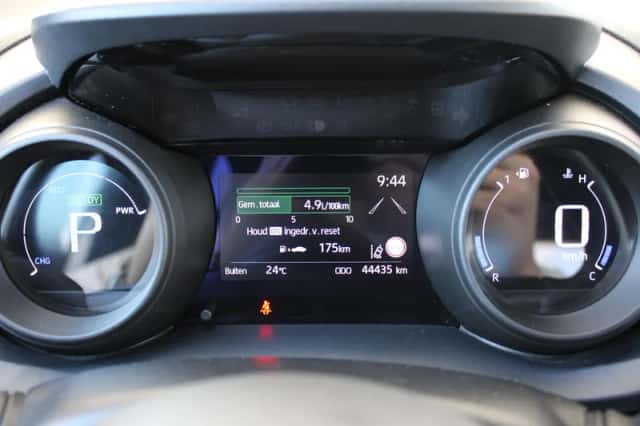 Toyota Yaris Cross (2023) thumbnail 5