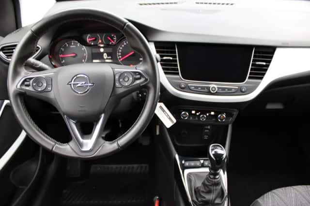 Opel Crossland X (2020) thumbnail 3