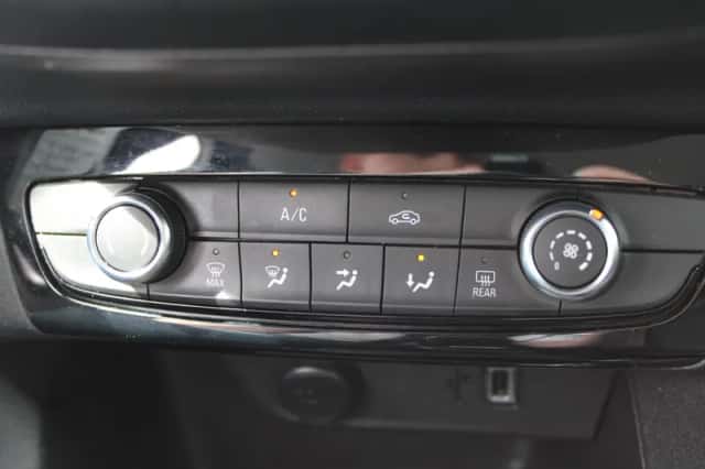 Opel Corsa (2022) thumbnail 9