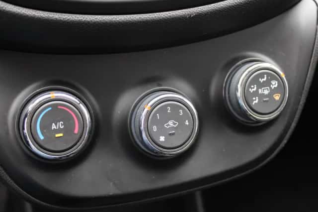 Opel Karl (2019) thumbnail 10