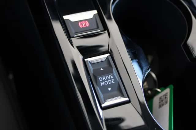 Peugeot 208 (2025) thumbnail 14