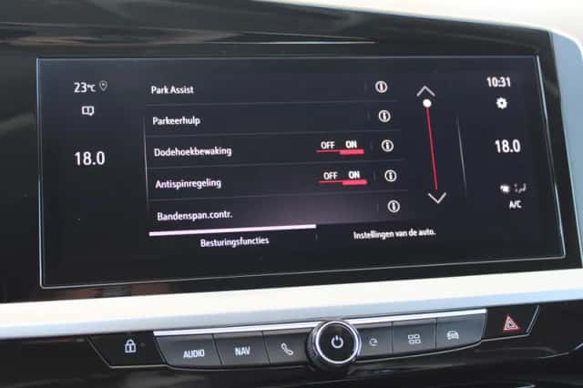 Opel Grandland (2023) thumbnail 19