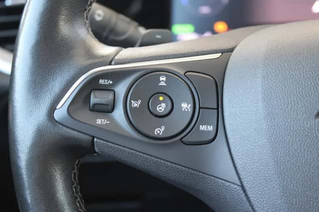 Opel Grandland (2023) thumbnail 24