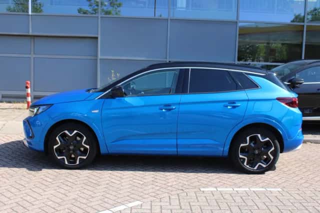 Opel Grandland (2023) thumbnail 8