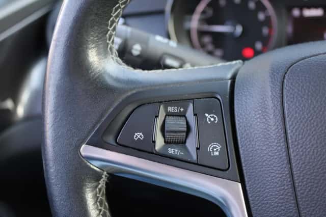 Opel Mokka (2018) thumbnail 16