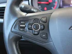 Opel Astra (2016) thumbnail 13