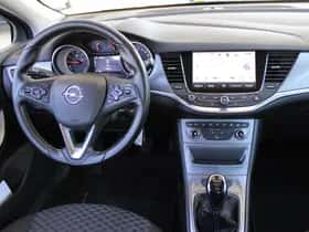 Opel Astra (2016) thumbnail 3