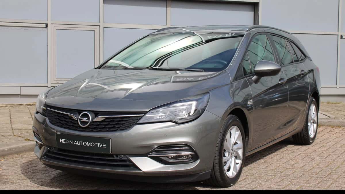 Opel Astra (2020) — foto 1