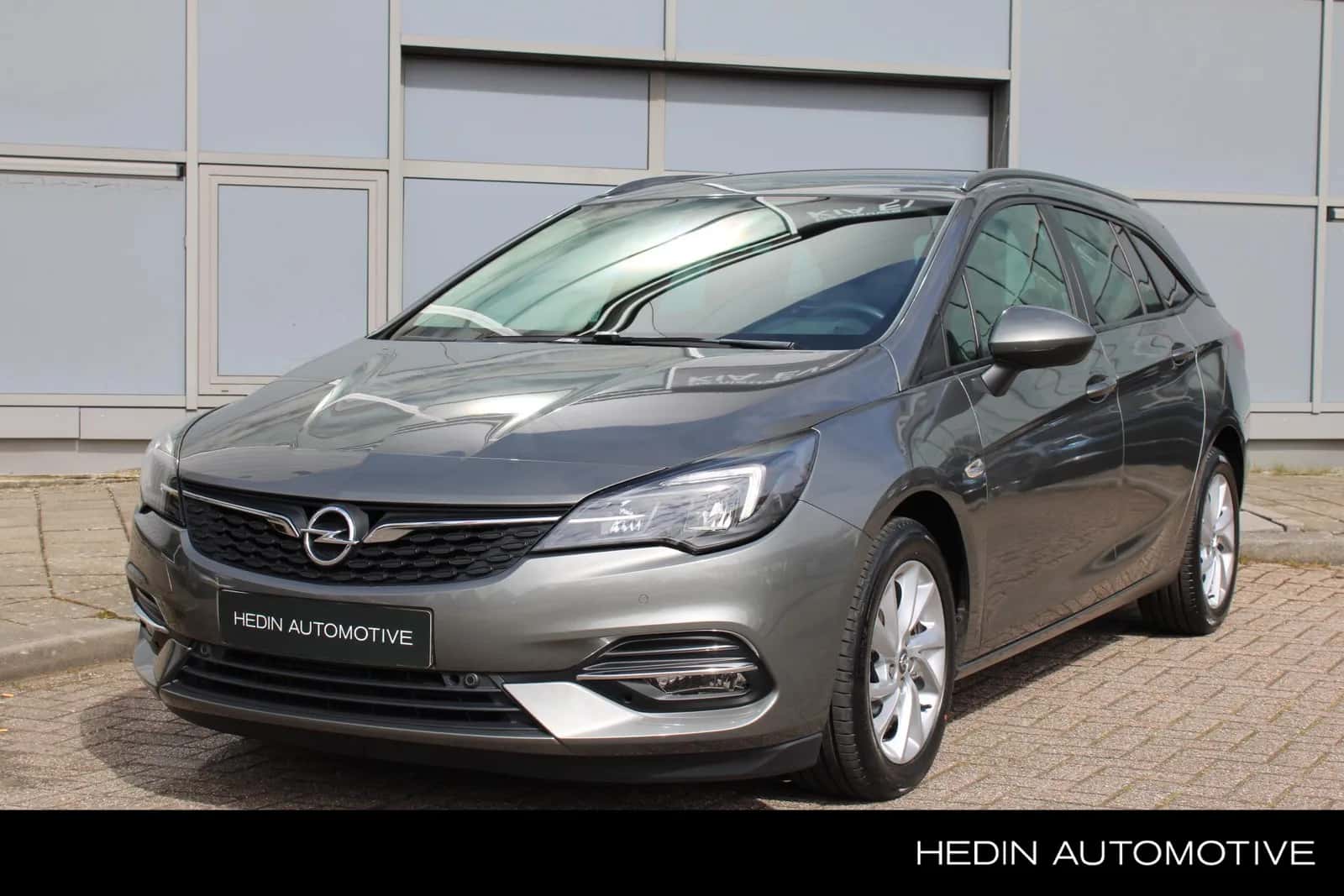 Opel Astra (2020) — foto 1