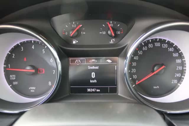 Opel Astra (2020) thumbnail 5
