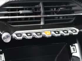 Peugeot e-208 (2023) thumbnail 13