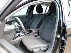 Peugeot e-208 (2023) thumbnail 4