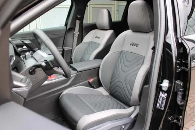 Jeep Compass (2026) thumbnail 4