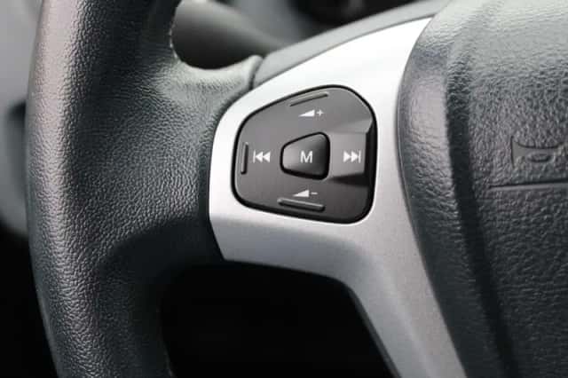 Ford Fiesta (2012) thumbnail 14