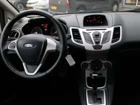 Ford Fiesta (2012) thumbnail 3