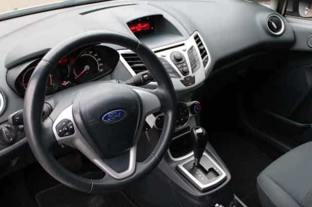 Ford Fiesta (2012) thumbnail 7