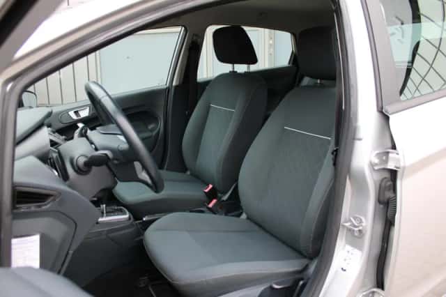 Ford Fiesta (2012) thumbnail 8